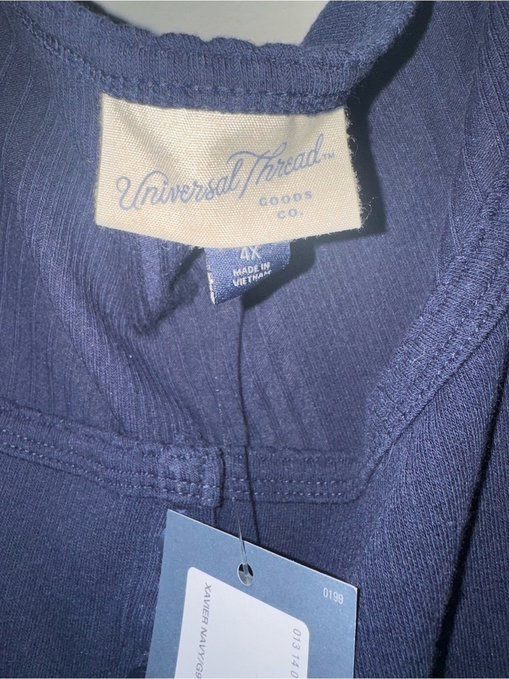 Universal Thread Black Ribbed V-Neck Tank Top - Picture 3 of 5